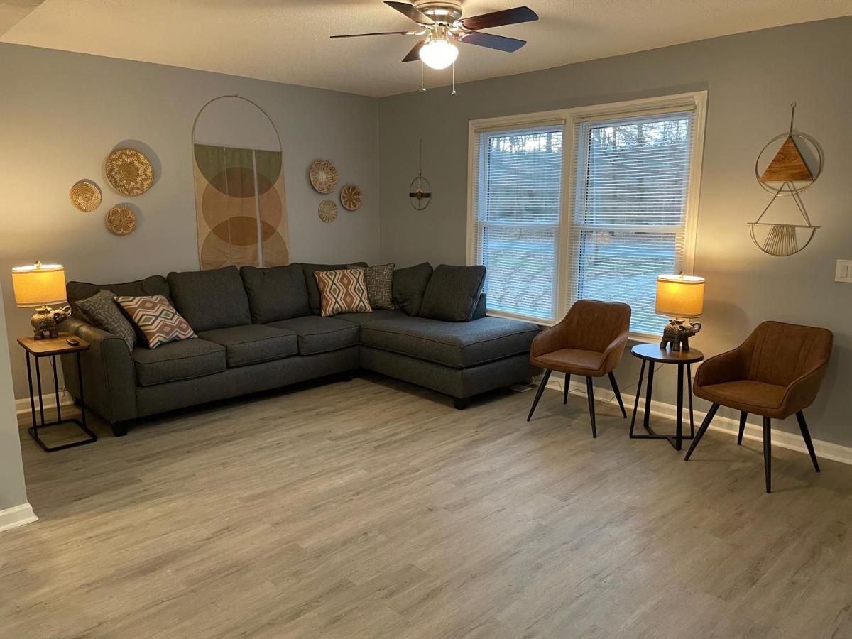 Remodeled Cottage With Sunroom Manchester Εξωτερικό φωτογραφία