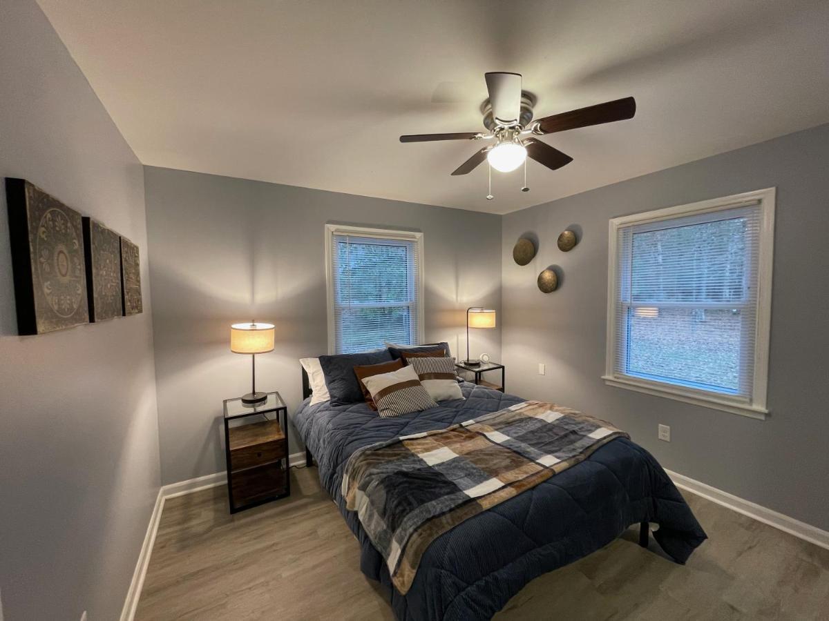 Remodeled Cottage With Sunroom Manchester Εξωτερικό φωτογραφία